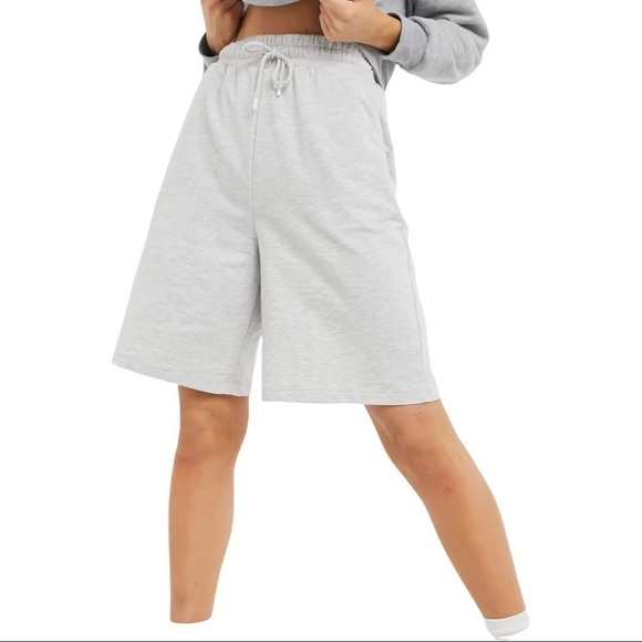 Asos DESIGN longer length sweat shorts in gray - Picture 1 of 9